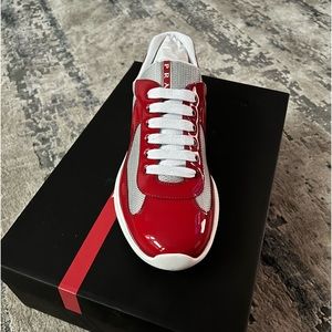 Men’s Prada sneaker brand new.
